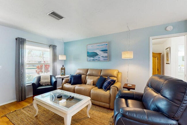 Photo - 2809 39th St W Unidad SI ID1591362P