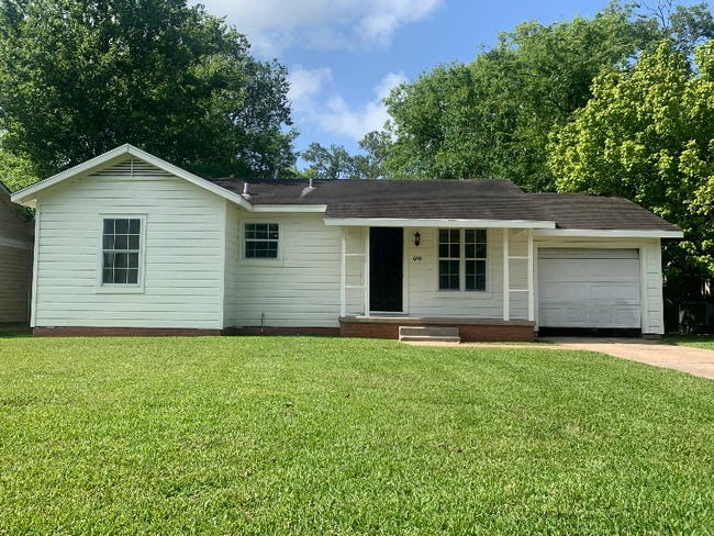 Photo - 640 Oregon Ave