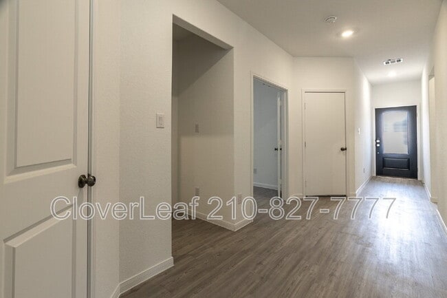 Photo - 6072 Companion Rd