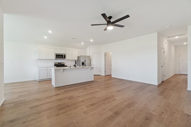 Photo - Edmond Rental