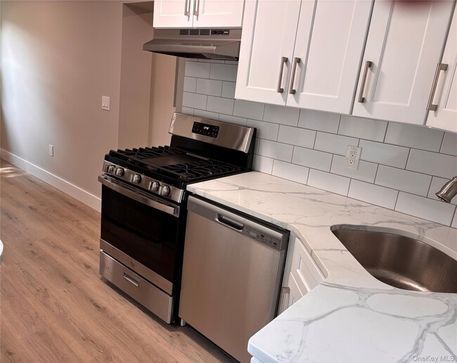 Photo - 60 Leroy Ave Apartment Unit 2