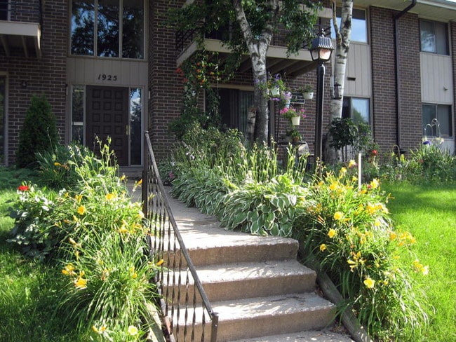 Building Photo - 1917 Pike Dr Unit 1