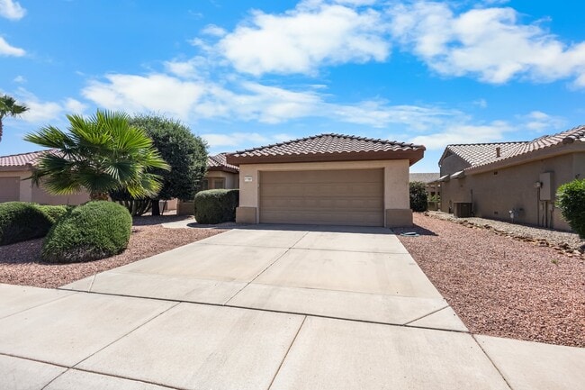 Building Photo - Sun City Grand Home