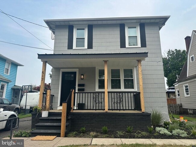 Building Photo - 517 Newton Ave Unit B Rental