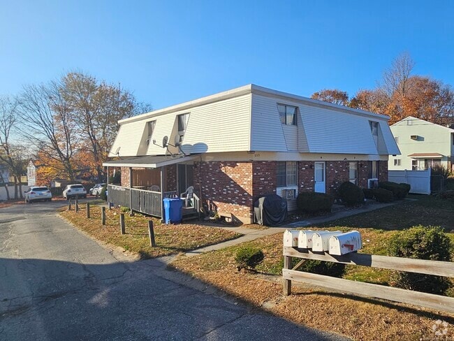 Building Photo - 387 Bucks Hl Rd Unit B Rental