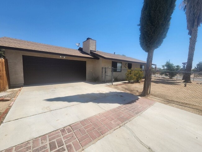 71996 El Paseo Dr