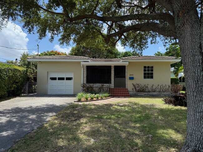 Building Photo - 2841 SW 33rd Ave Rental
