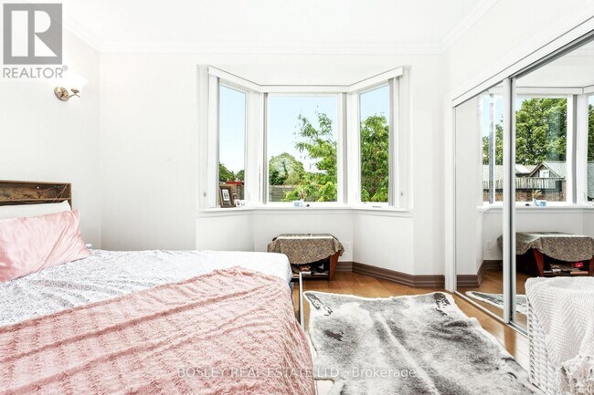 Photo - 115 Roncesvalles Ave Unit 3