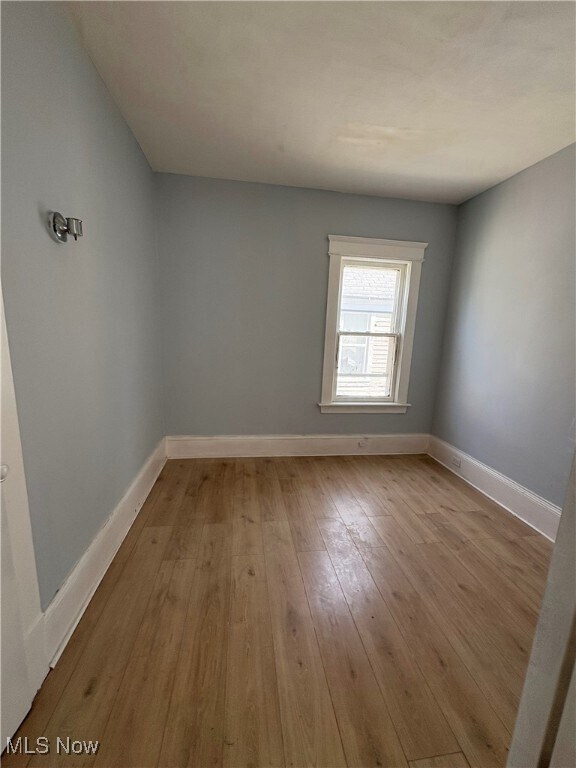 Building Photo - 946 E 79th St Unit 2