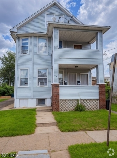Building Photo - 28 Rossiter Ave Unit 2 Rental