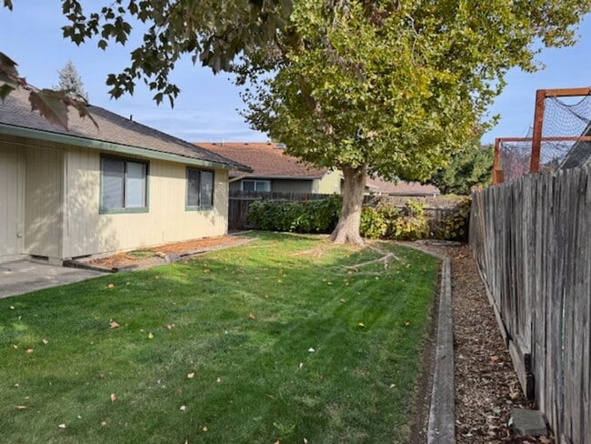 Photo - SINGLE LEVEL 3 BEDROOM HOME, FENCED IN YARD