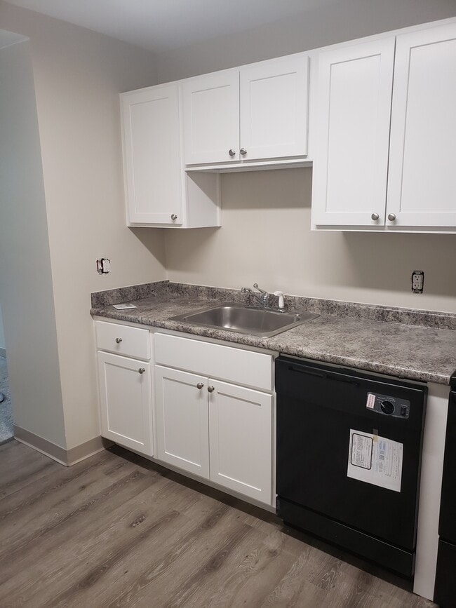 Photo - APT Correlative Housing - The Coolidge