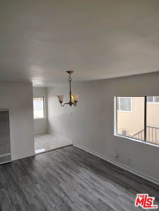 Photo - 1209 W 87th St Unit 5