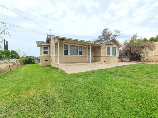 Photo - 1349 Fairview Ln