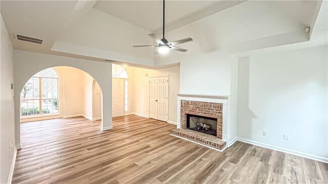 Photo - 479 Crosshaven Way