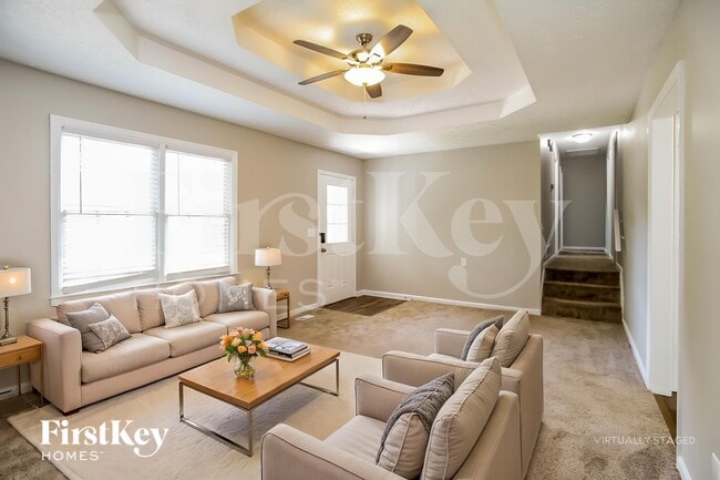 Photo - 127 McWhirter Pl