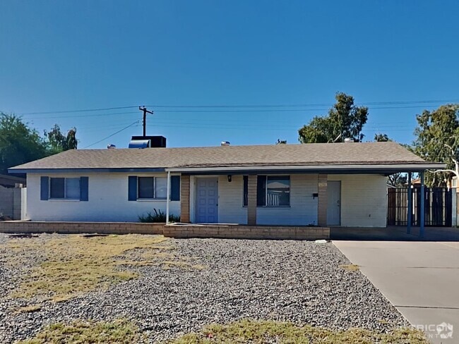 Building Photo - 1649 W Pueblo Ave Rental