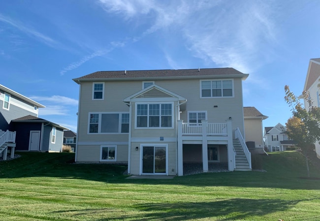 Photo - 2738 Kittansett Dr