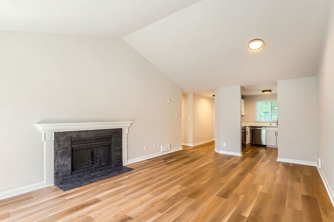 Photo - Martine Apartments