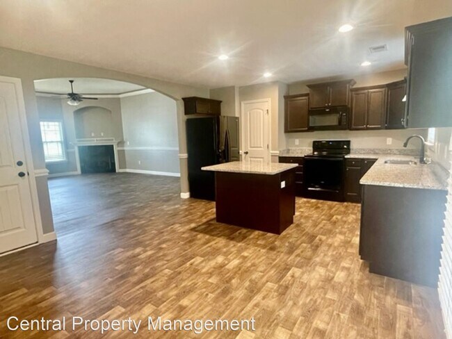 Photo - 3 br, 2 bath House - 436 Shoreline Blvd