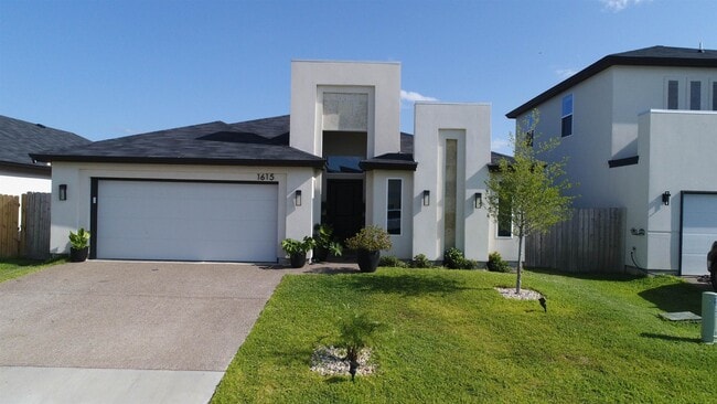 Building Photo - 1615 Latigo Lp