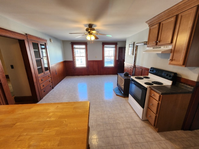 Photo - 152 Maple St Unit 2N