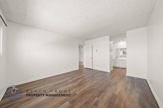 1261-1281 Rosecrans Ave.