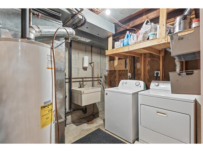 Photo - 10704 Yukon Ave S