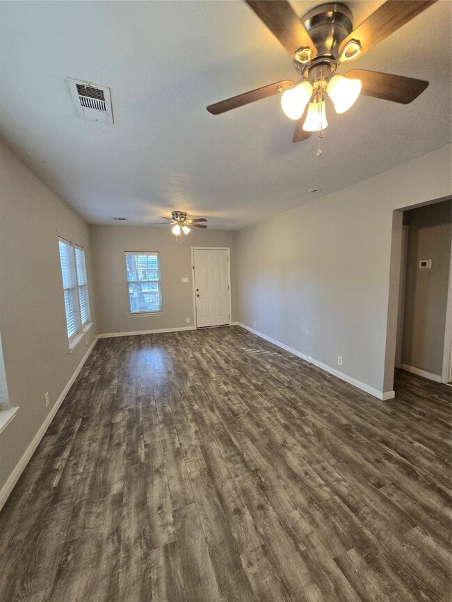 Photo - 511 S Roosevelt Ave