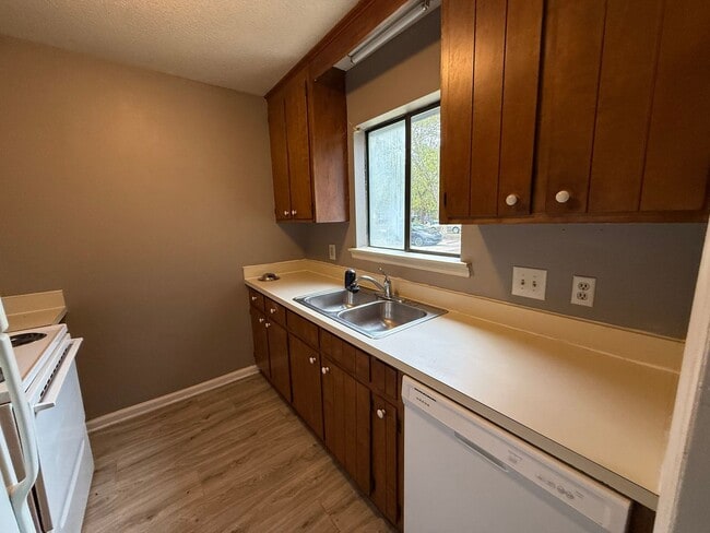 Photo - 3704-1 Nealshire Drive