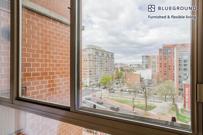 Photo - 450 Massachusetts Ave NW Unidad FL8-ID897