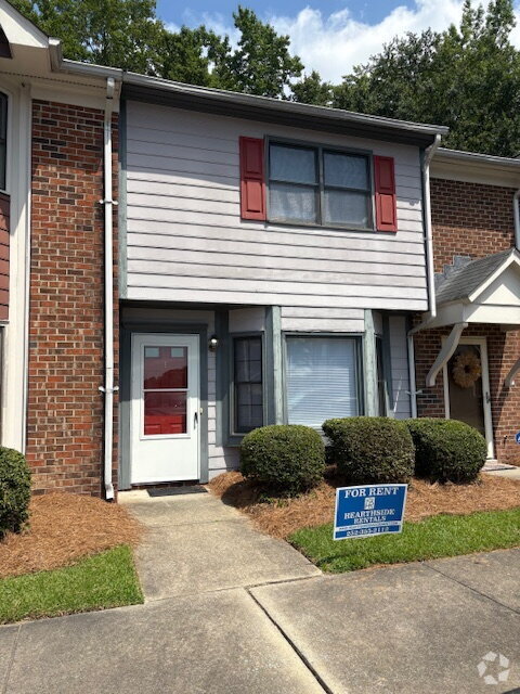 Building Photo - 319 St Andrews Dr Unit I Rental
