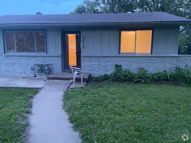 Building Photo - 2819 N 46th St Rental