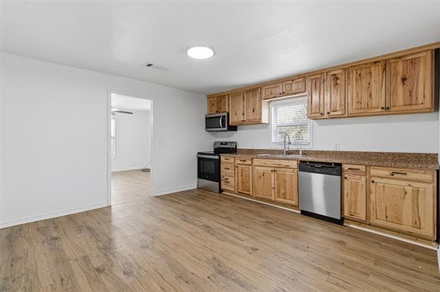 Photo - 920 W Ford St