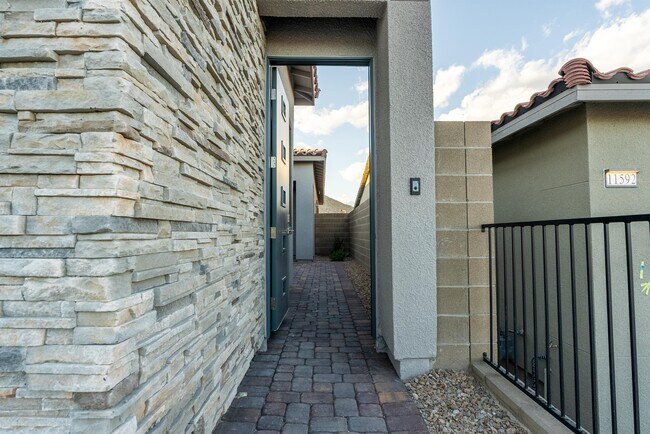 Photo - 11598 Hatchling Ave