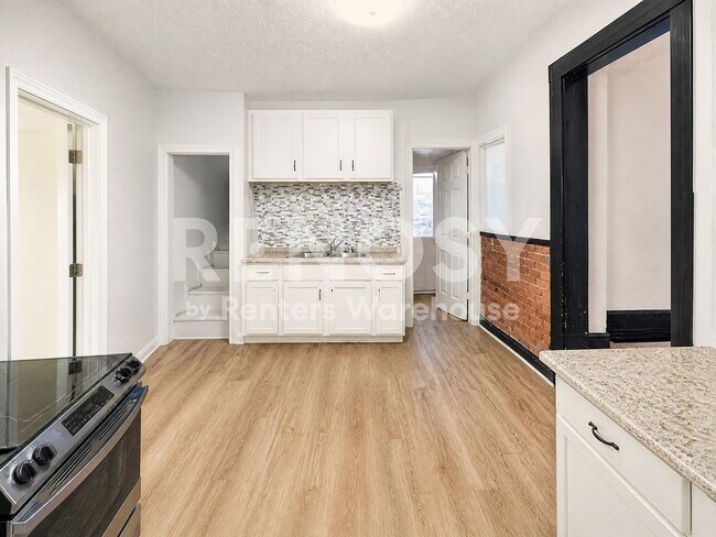 Photo - 3015 N Girard Ave