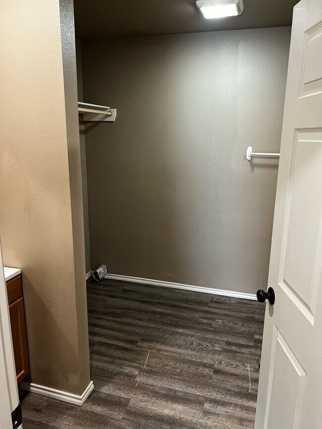 Photo - 528 46th St Apartamento Unidad B