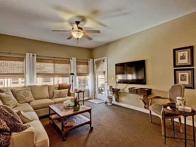 Building Photo - 5450 E Deer Valley Dr Rental