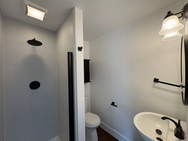 Photo - Spacious Vista Home with Large Lot, Designer Finishes & Guest Suite