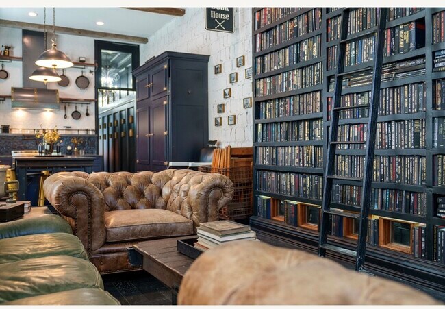 Photo - 45-45 W Markison Ave