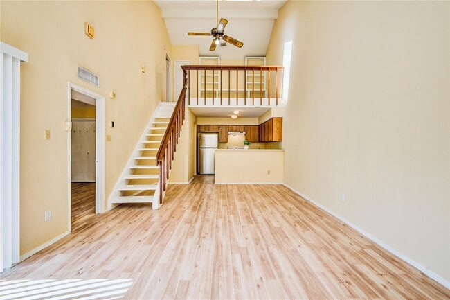 Photo - 6103 Ludington Dr Unit 4-941