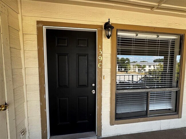 Photo - 1705 Crossing Pl Unit 139C