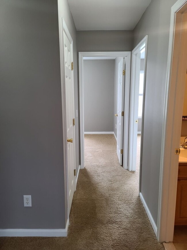 Building Photo - 3 Bedroom Townhome for Rent in Waynesboro!