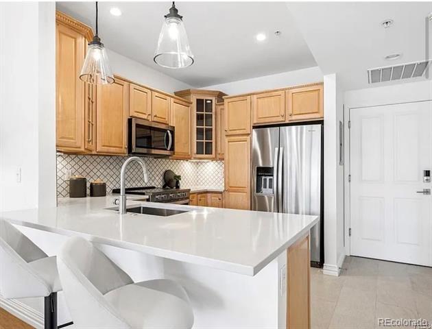 Photo - 2700 E Cherry Creek S Dr Unidad 218