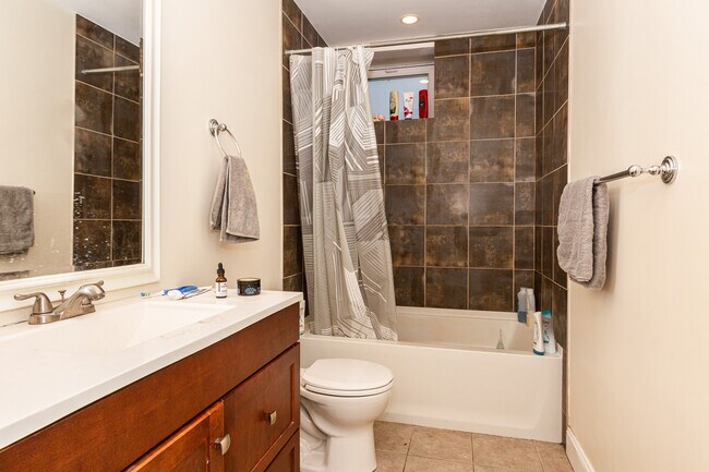 Photo - 186 Calumet St