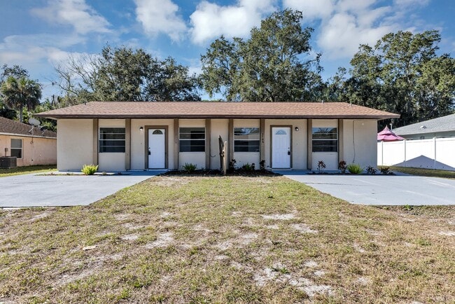 Building Photo - Spacious Upgraded 2-Bedroom Home with Modern Kitchenin Volusia County – Edgewater, FL