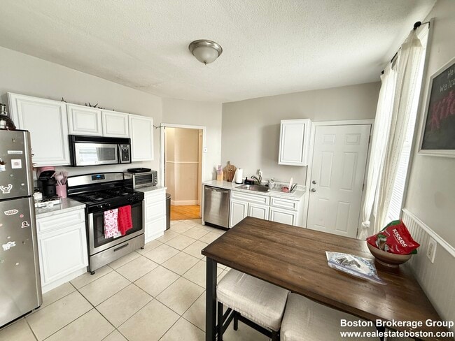Photo - 17 Sachem St Condo Unit 3