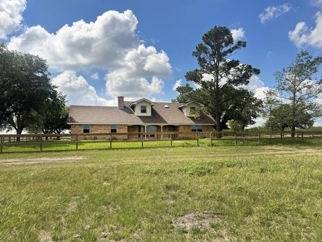 Building Photo - 5121 FM 446