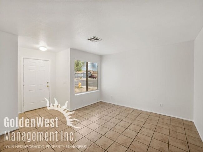 Photo - Stunning 3Bdm 2Ba Home with a Private Yard.