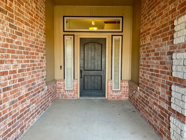 Photo - Water Front Property!!  3 Bed, 2 bath with Storm Shelter